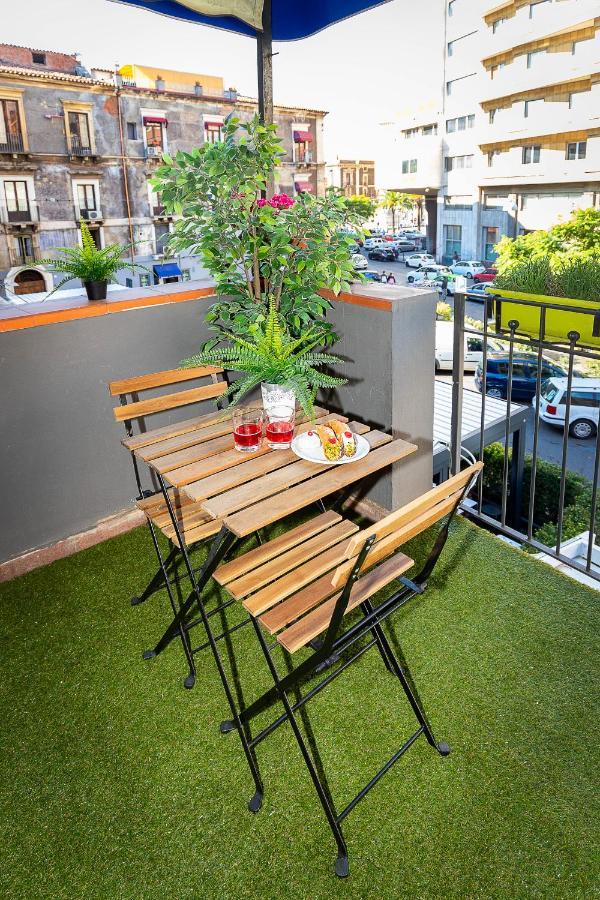Stesicoro Exclusive Rooms Catania Bagian luar foto