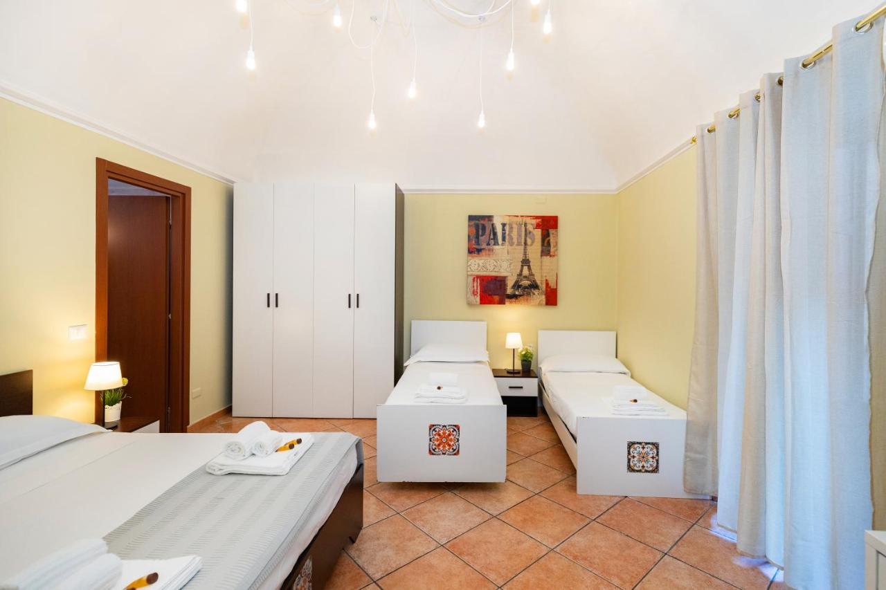 Stesicoro Exclusive Rooms Catania Bagian luar foto