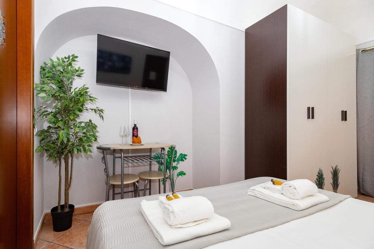 Stesicoro Exclusive Rooms Catania Bagian luar foto