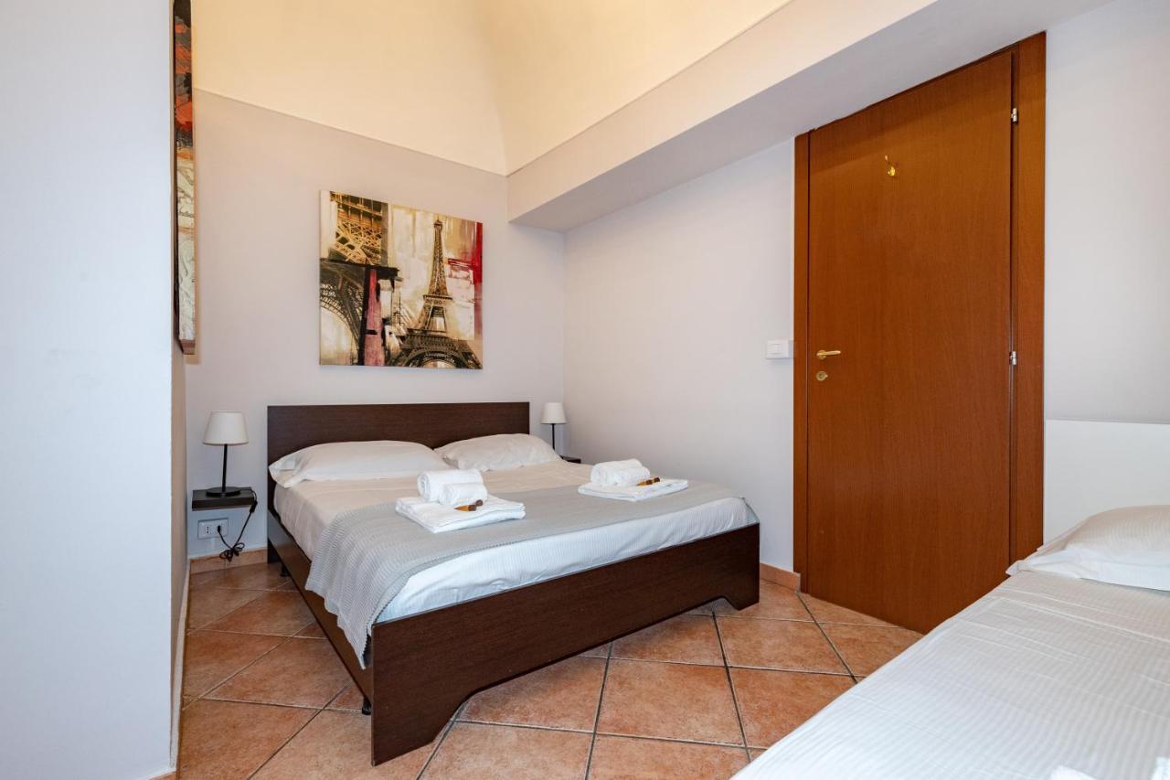 Stesicoro Exclusive Rooms Catania Bagian luar foto