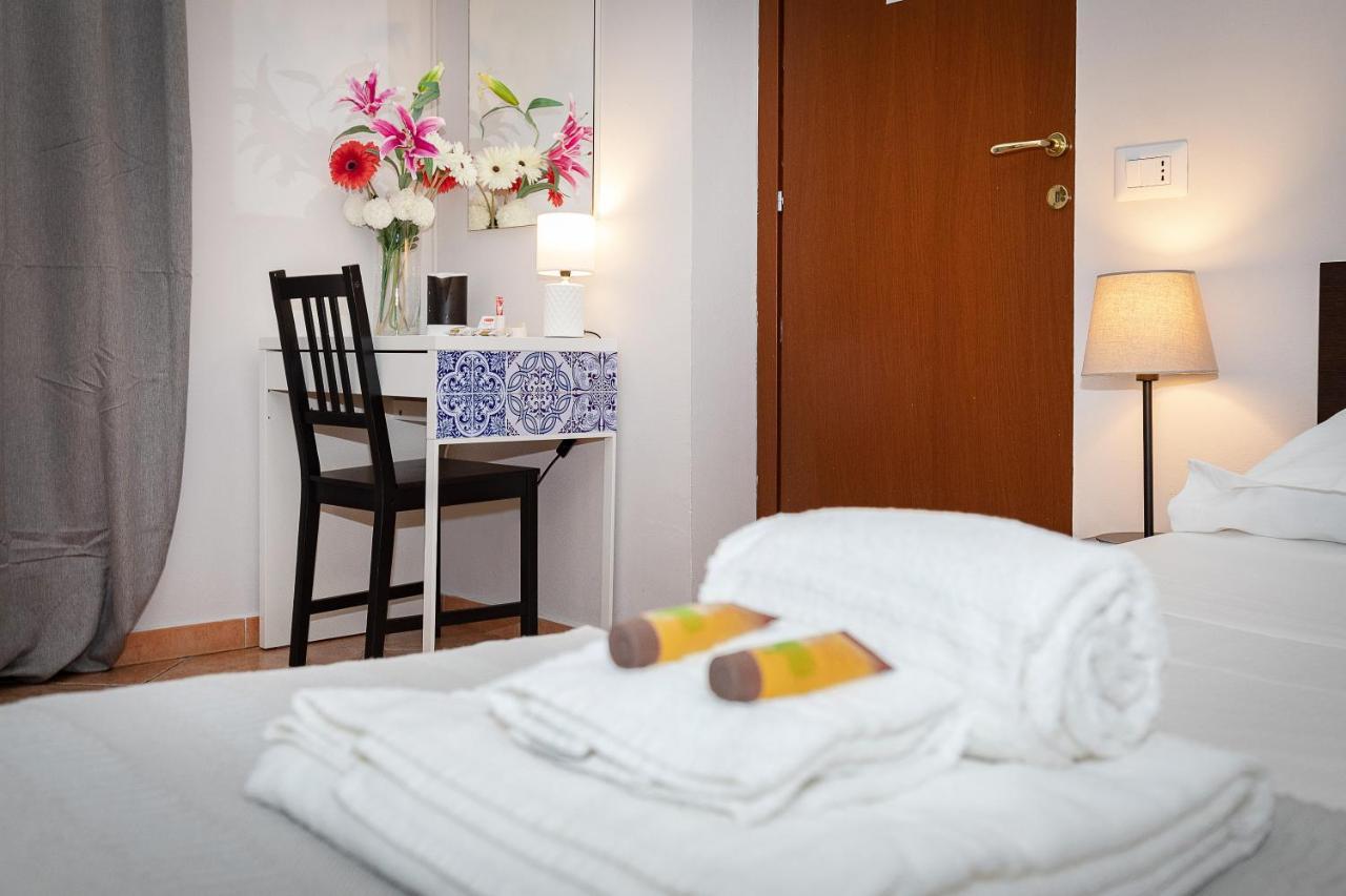 Stesicoro Exclusive Rooms Catania Bagian luar foto