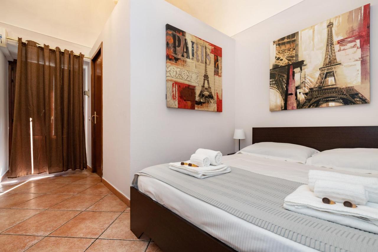 Stesicoro Exclusive Rooms Catania Bagian luar foto