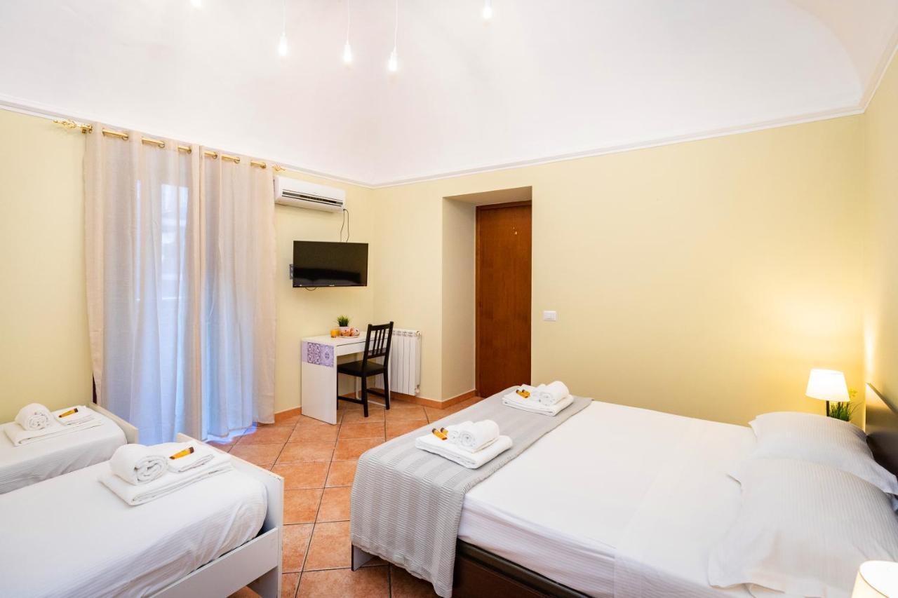 Stesicoro Exclusive Rooms Catania Bagian luar foto