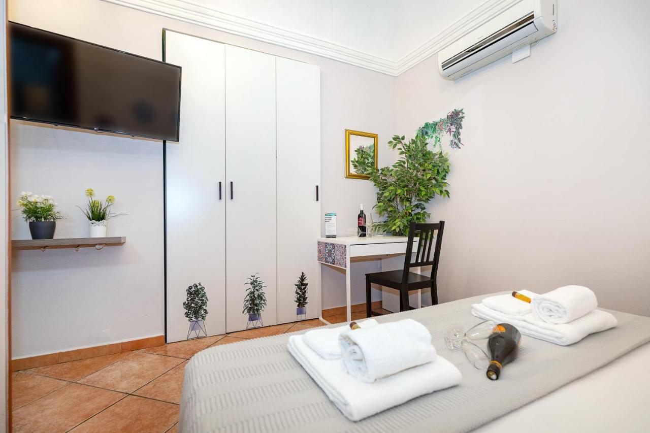 Stesicoro Exclusive Rooms Catania Bagian luar foto