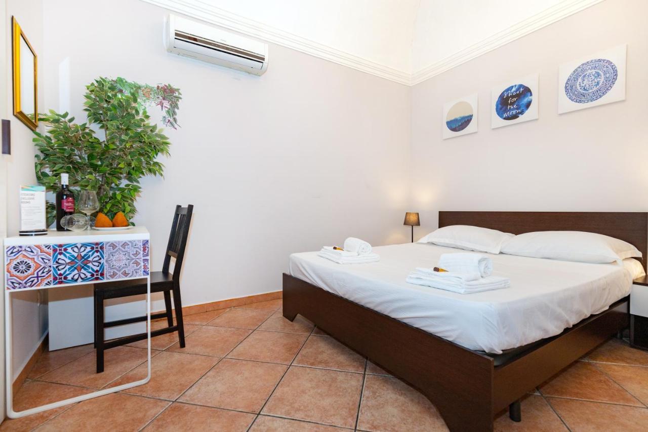 Stesicoro Exclusive Rooms Catania Bagian luar foto